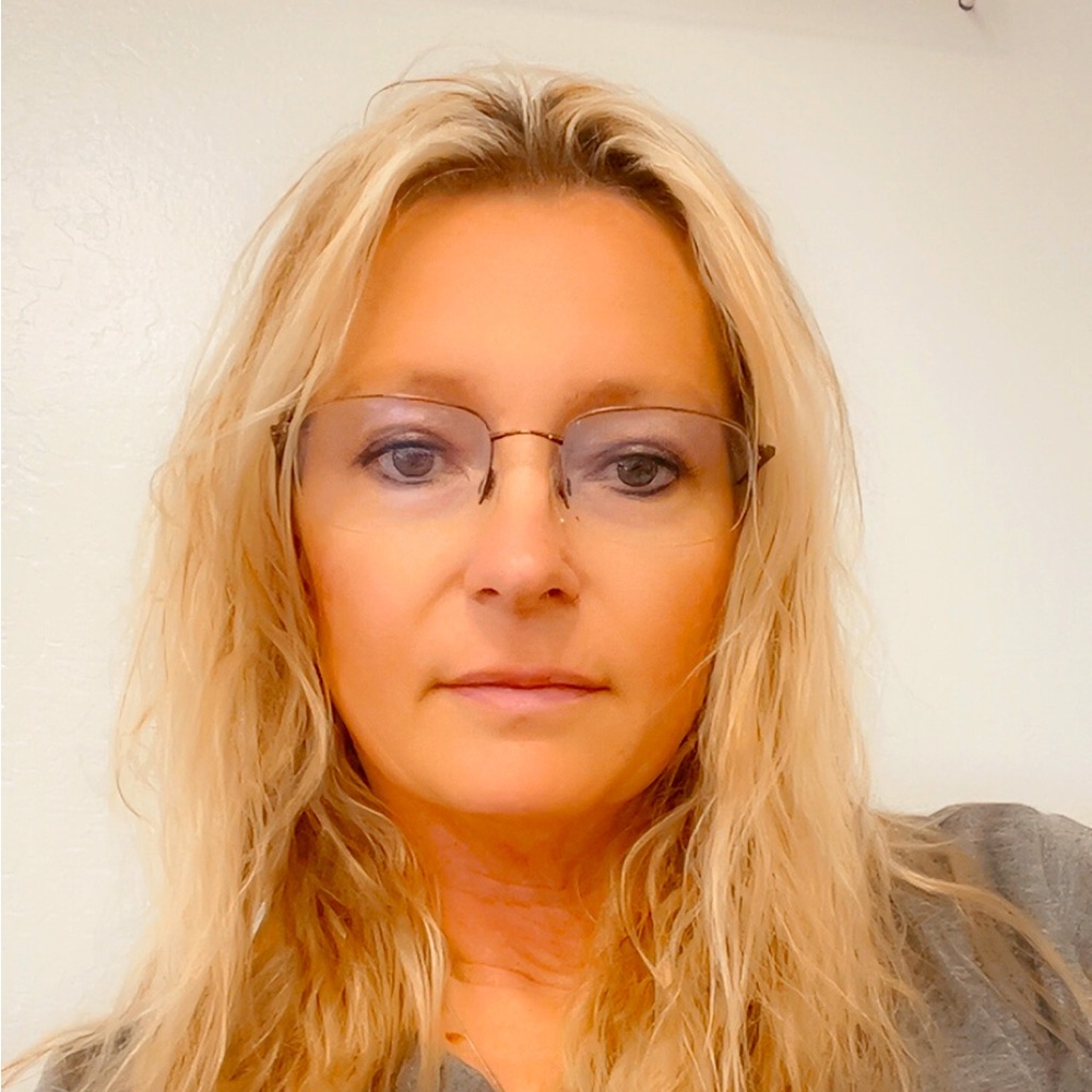 Meet your Posher, Val